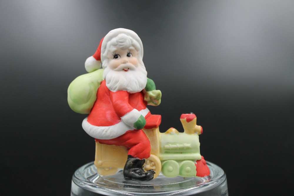 Vtg bisque ceramic Santa on train figurine AS IS