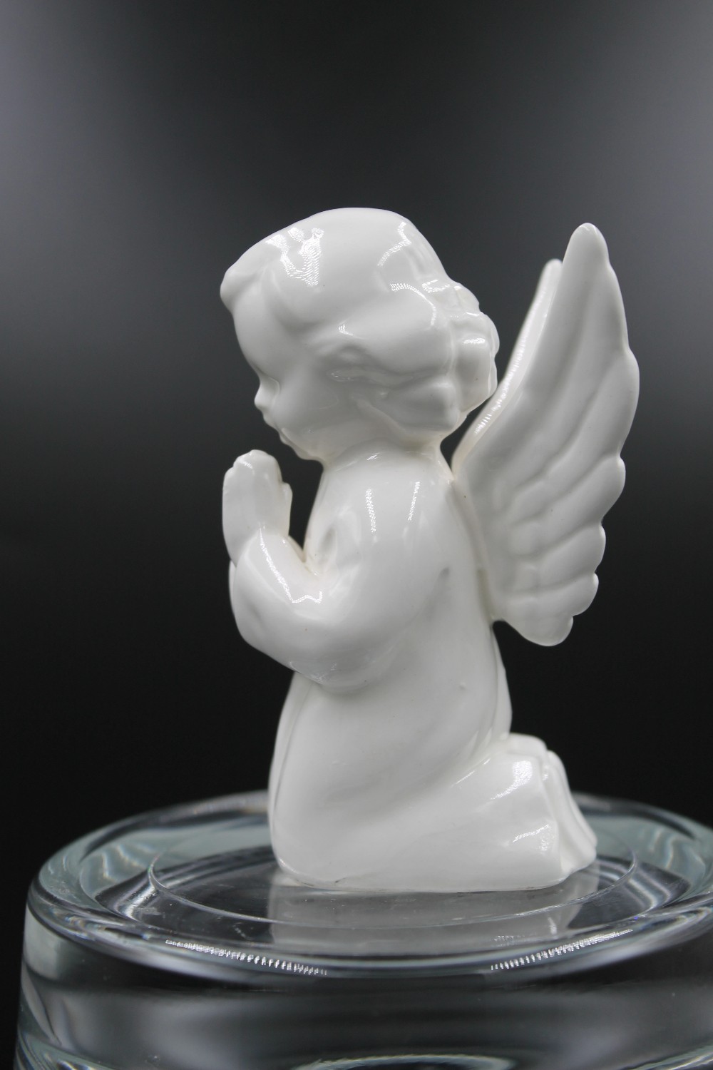 Vtg NAPCO praying angel figurine