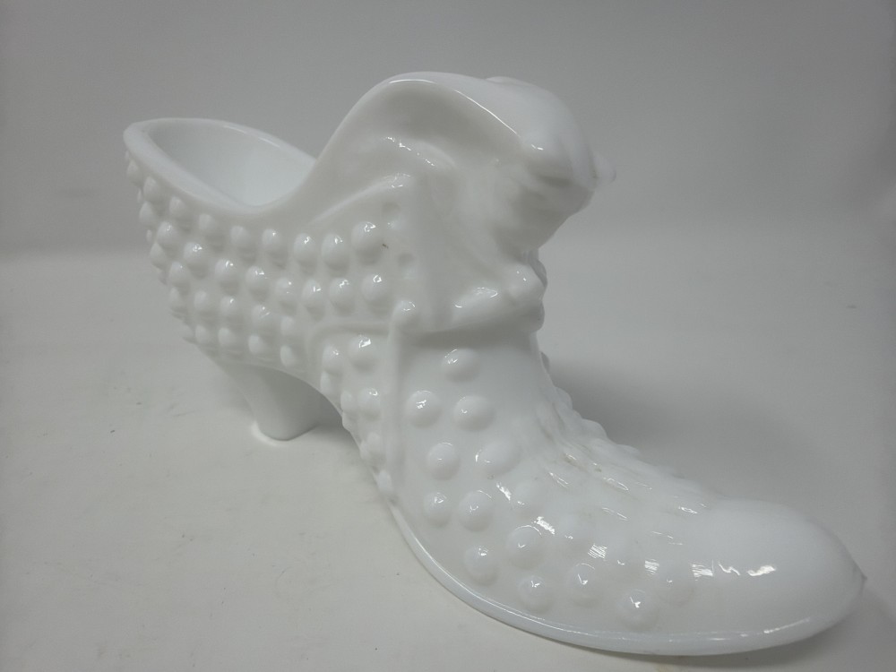 Vtg Fenton Milk Glass Hobnail Shoe