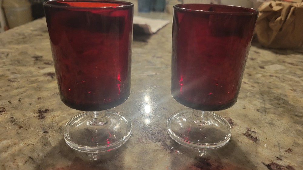 Pair Cavalier Ruby Red Wine Glasses *AS IS*