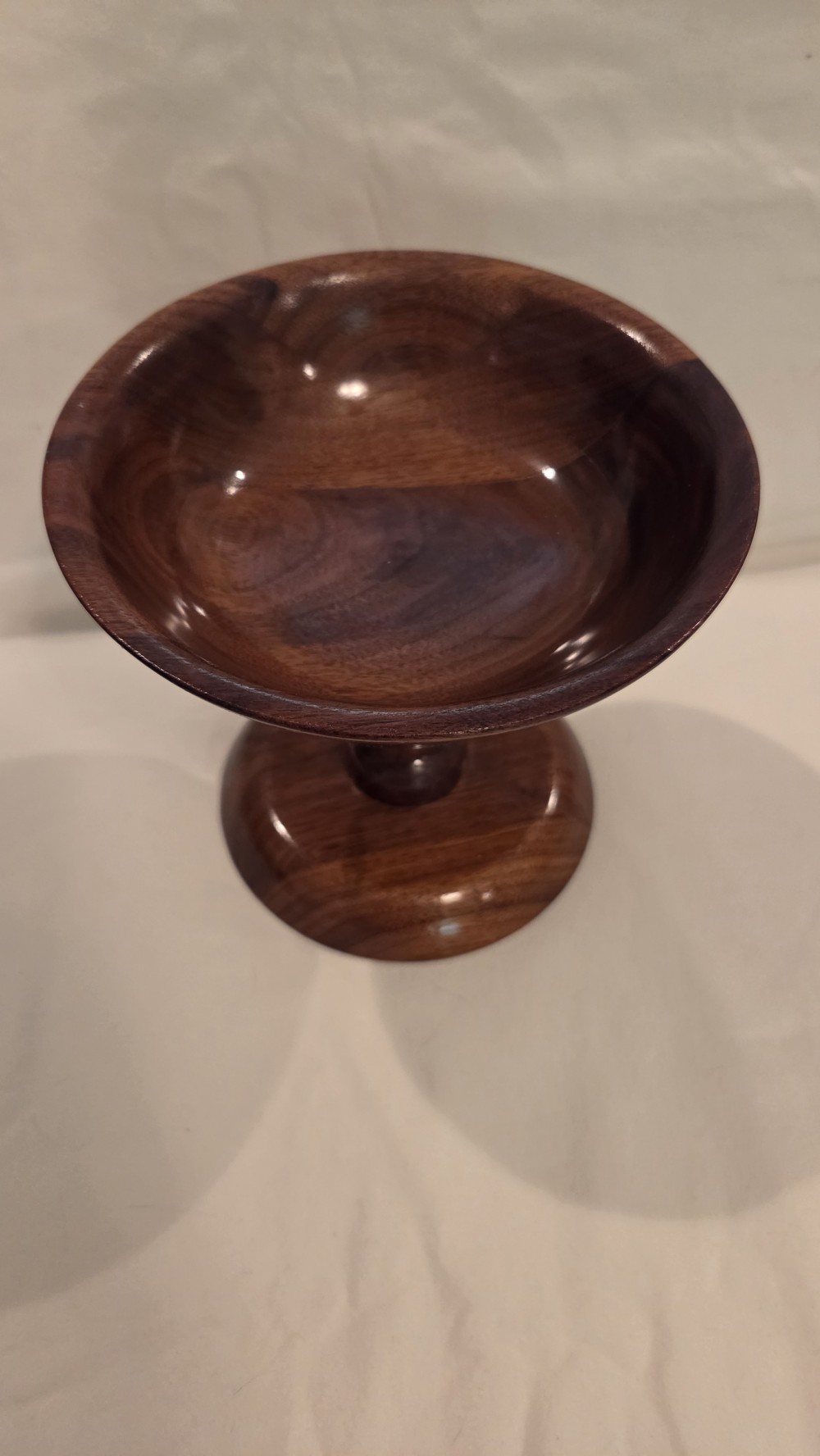 DO-252 turned wood pedestal bowl