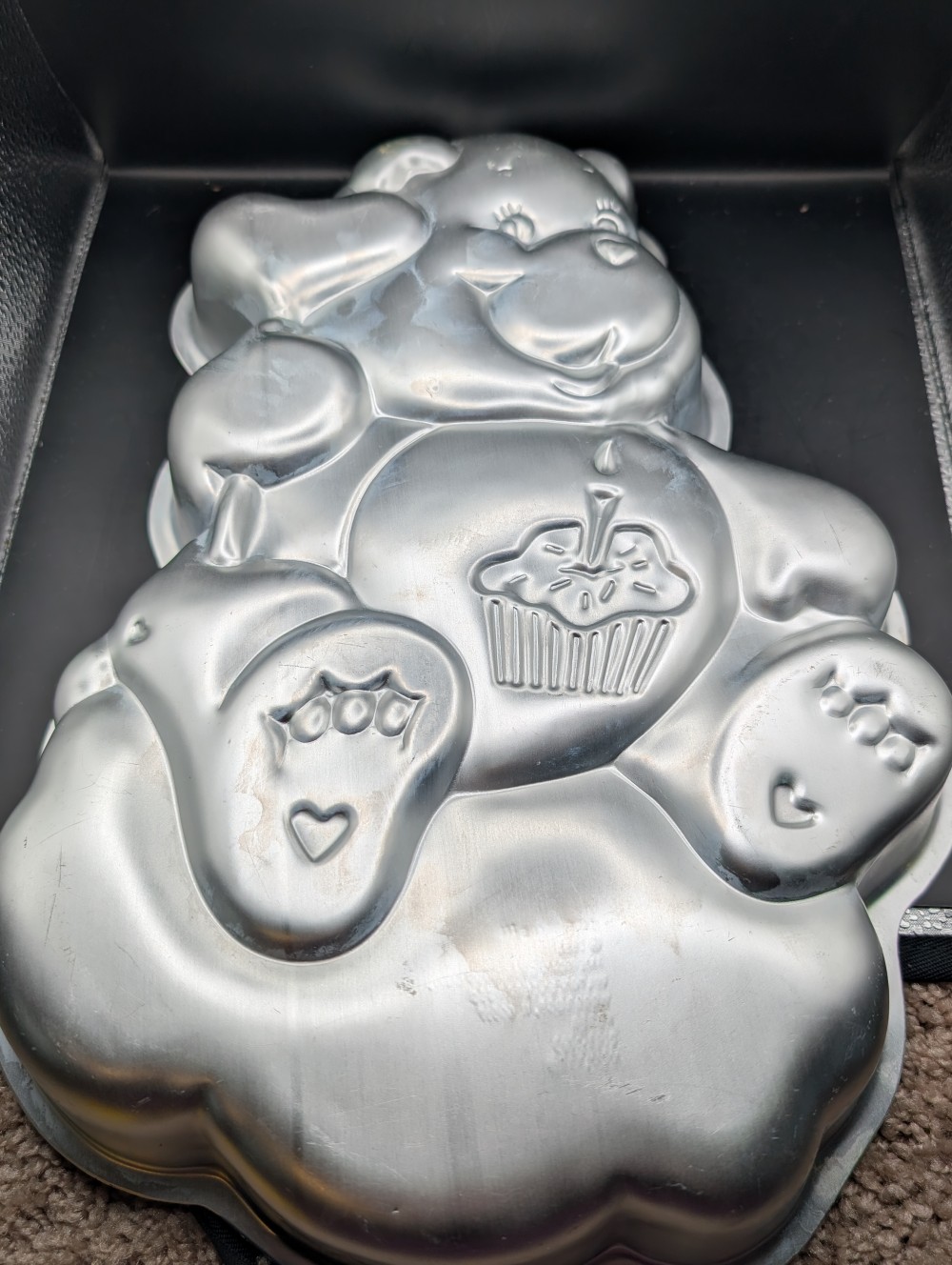 Vtg 1983 Care Bears Birthday Bear cake pan by Wilton