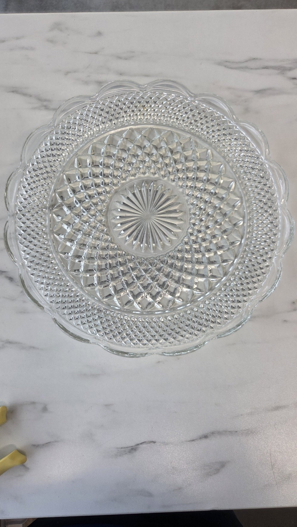 KP-1817 vtg Wexford clear cake plate