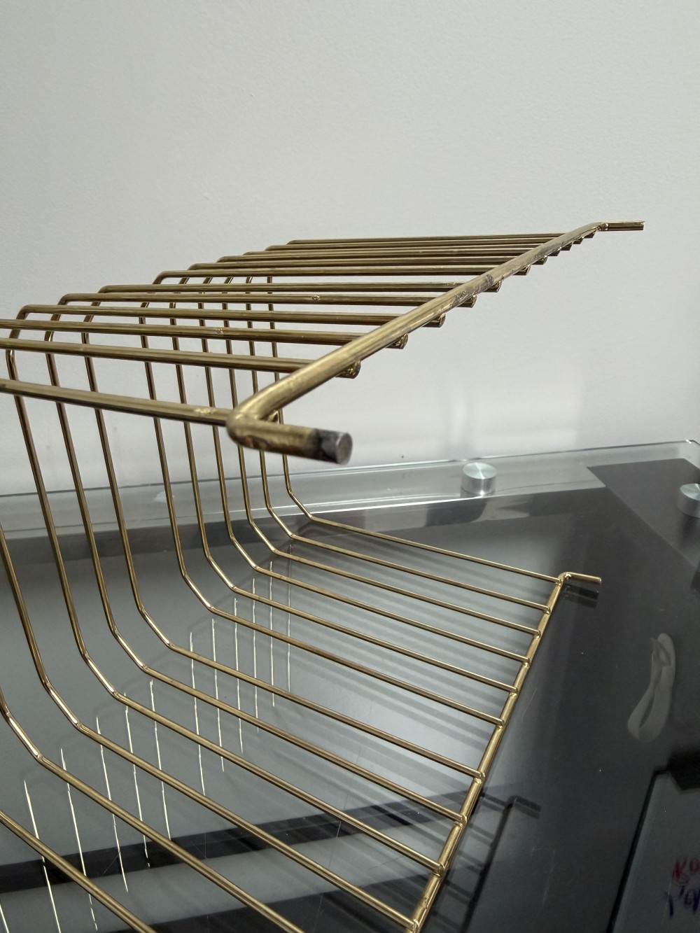 Vintage Gold Wire Desktop File Vinyl Album Holder Rack
