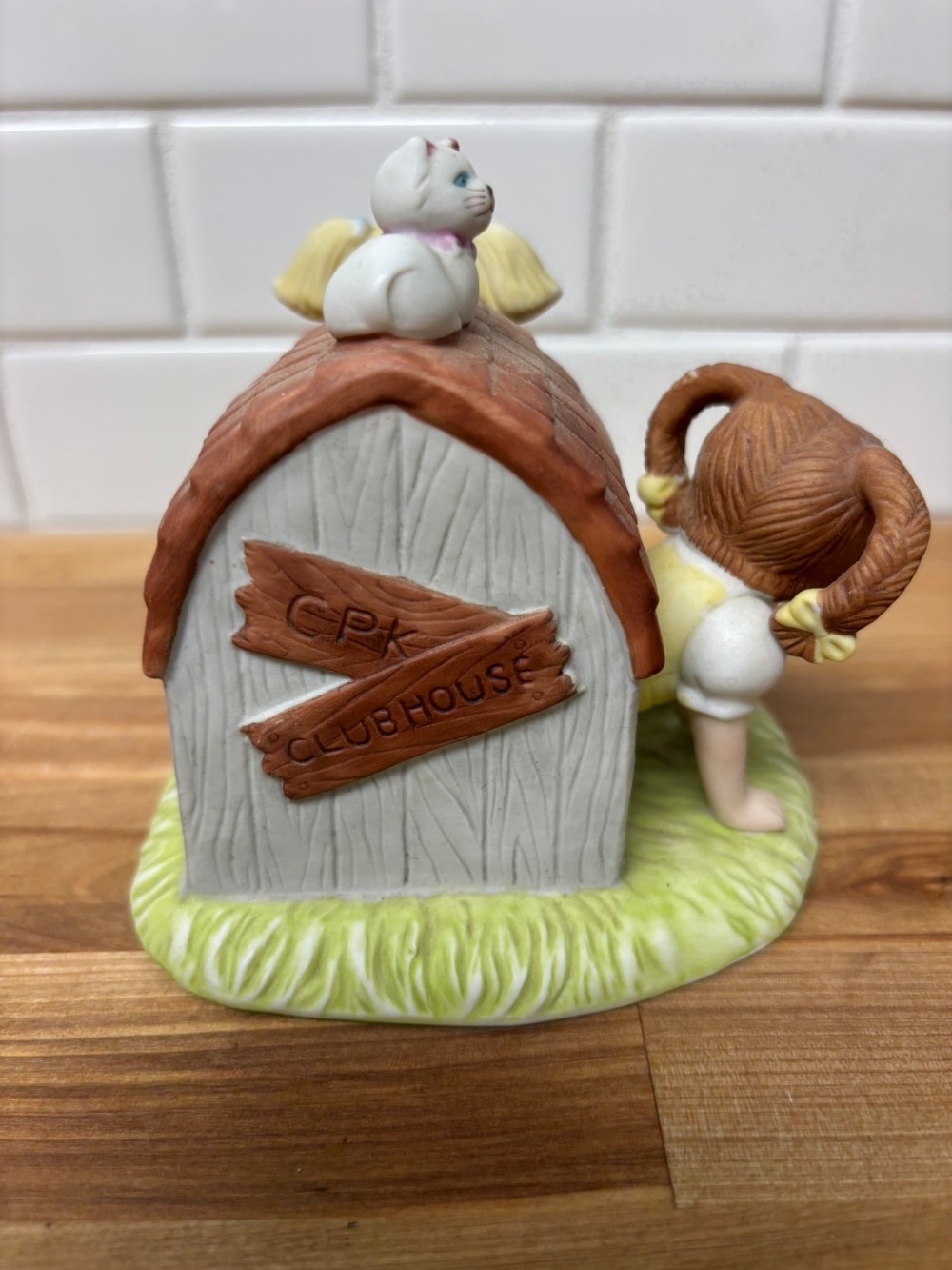 Cabbage Patch Kids 1984 Special Thoughts Porcelain Figurine Clubhouse Scene