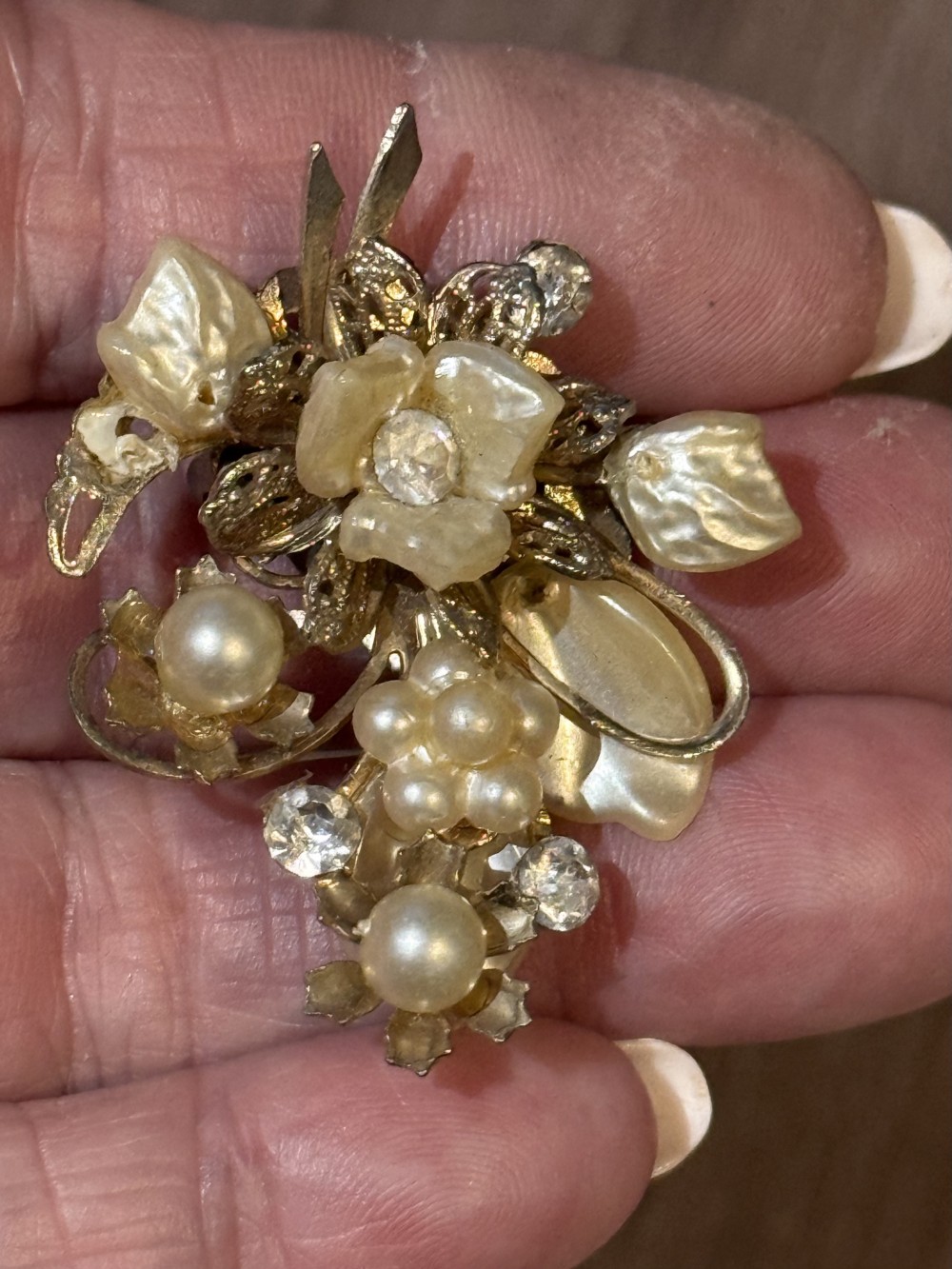 Vintage Floral Pearl and Rhinestone Gold Clip on Earrings