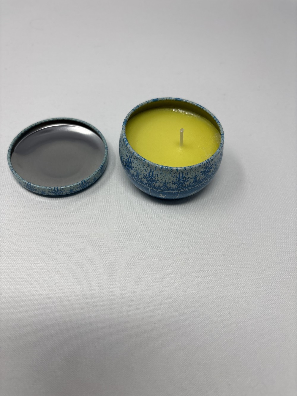 Soy Candle in a Tin “Gardenia”