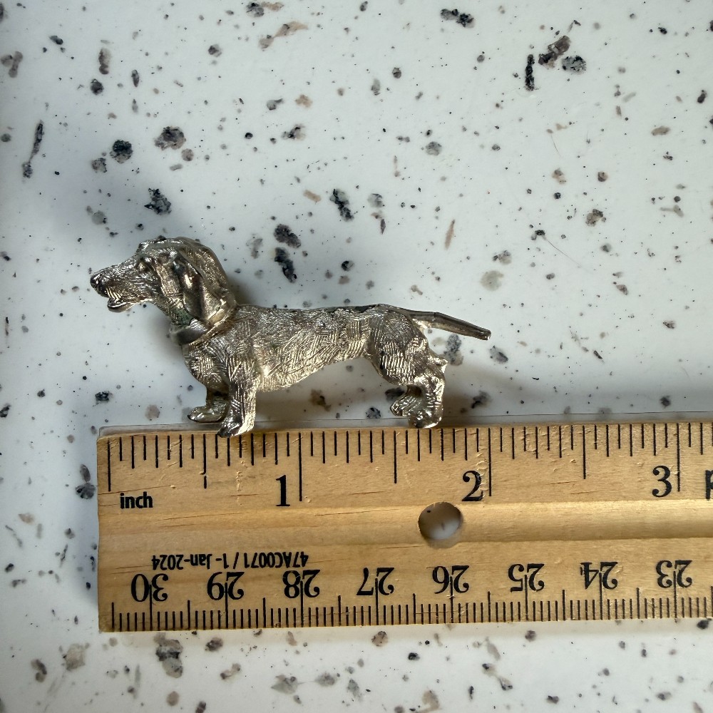 Vintage Silver Tone Dachshund Dog Brooch