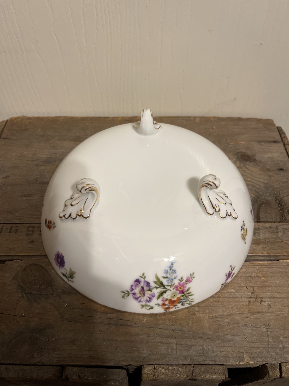1900s German porcelain footed bowl