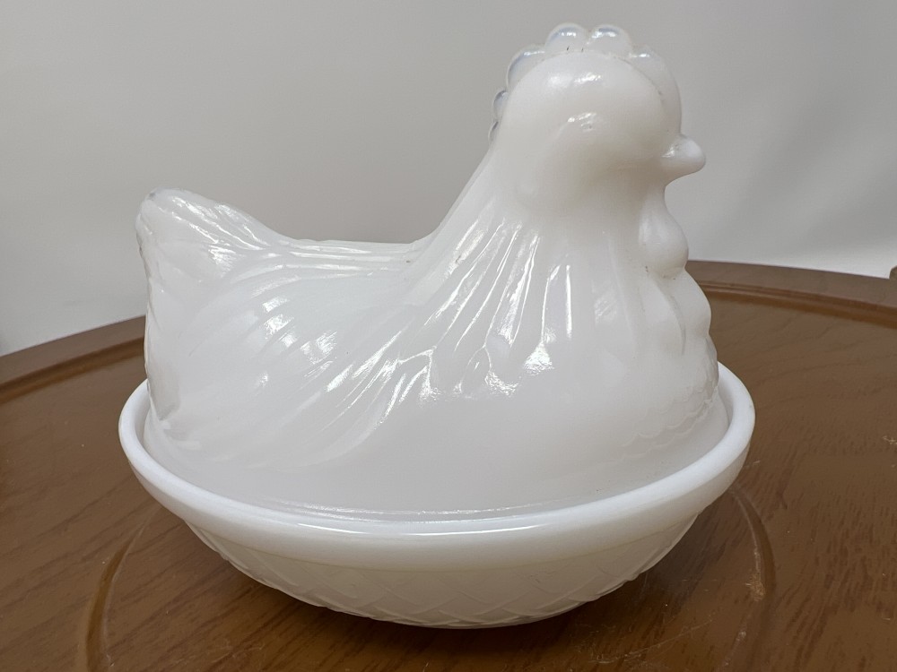 Vtg Hazel Atlas HON Milk Glass