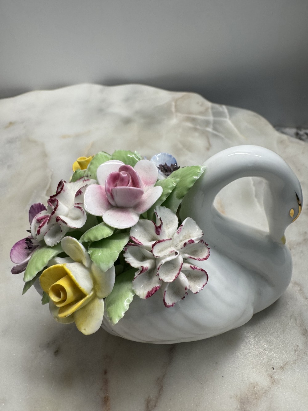 SWAN POSEY BOWL, ROYAL DOULTON, VINTAGE