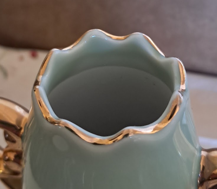 Japanese Miniature Bud Vase