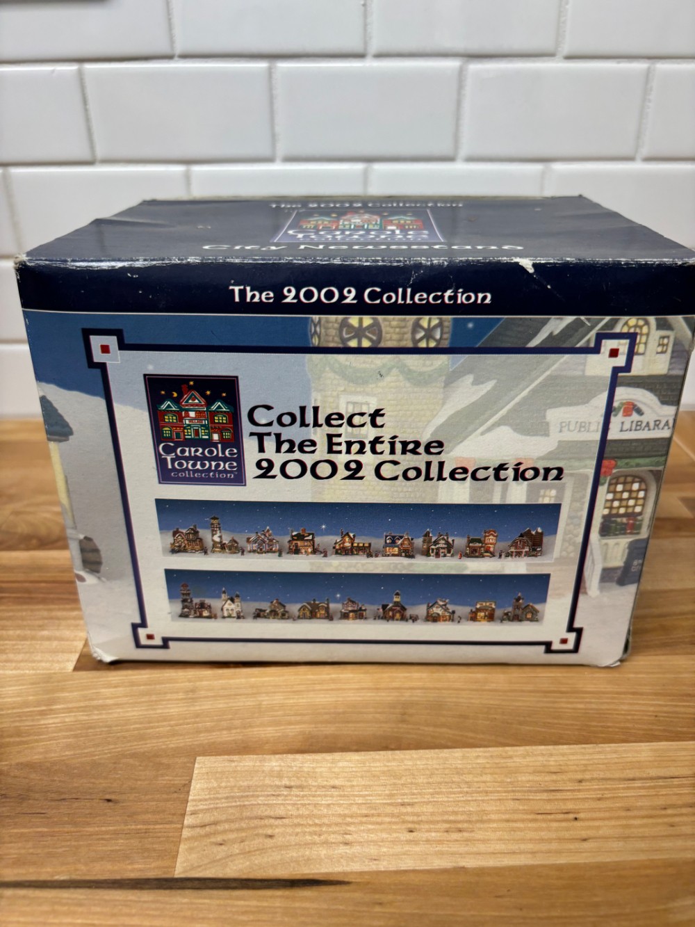 City Newsstand 2002 Christmas Village Accessory Lemax Carole Towne