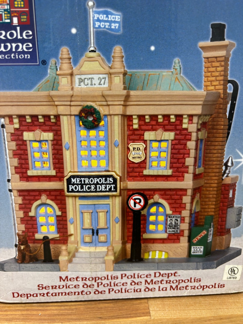 Metropolis Police Dept Carole Towne 2011 Lighted Christmas Village Building Lemax