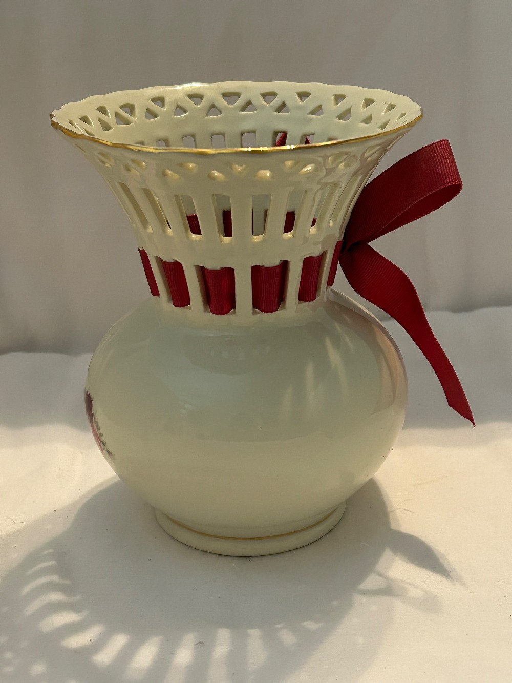 VTG reticulated Vase - Formalities by Baum Bros
