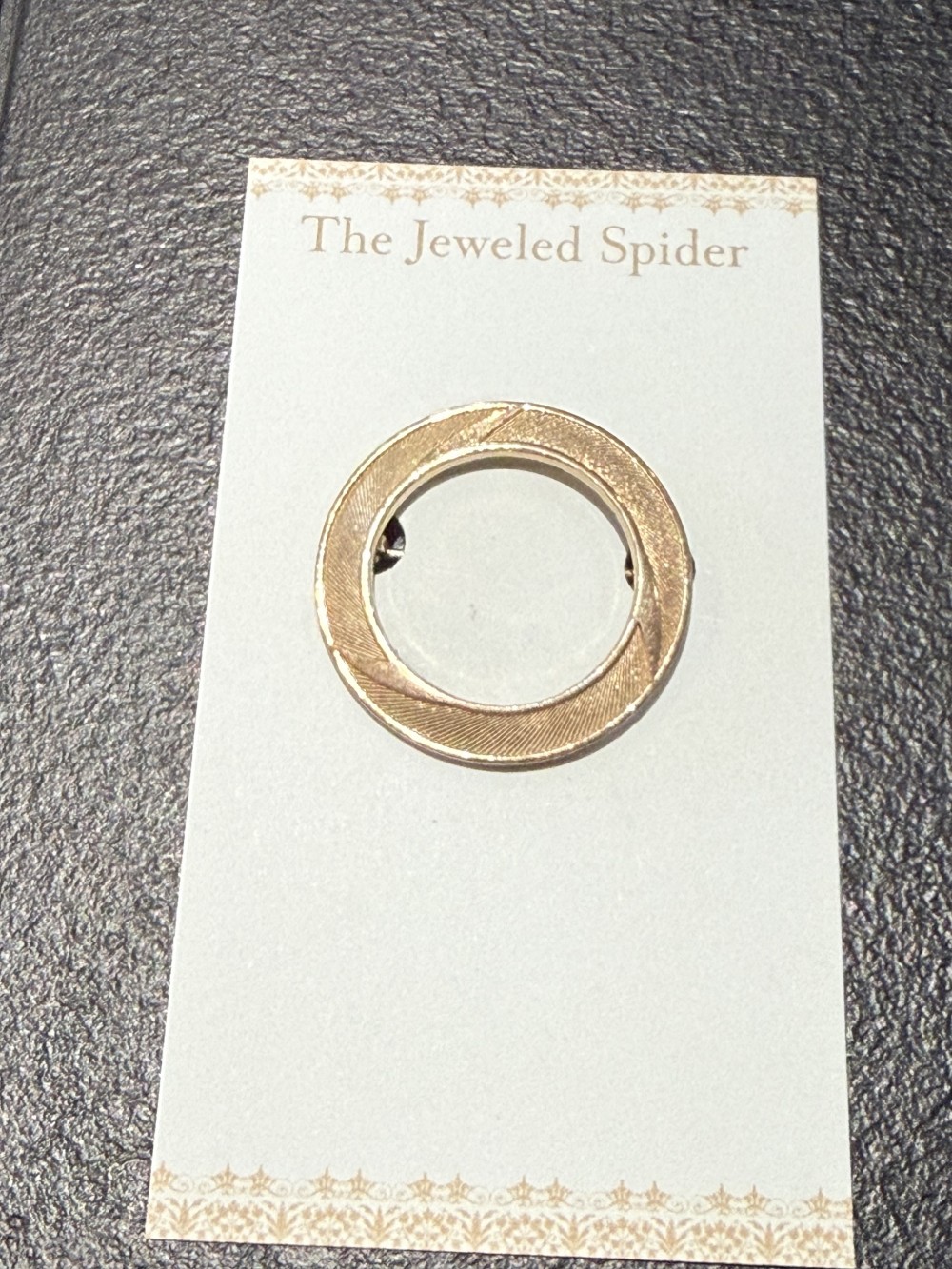 Vintage Gold Patterned Circle Brooch Pin