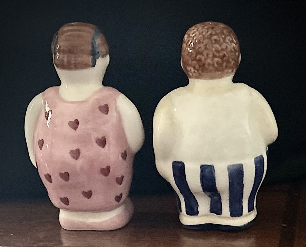 VTG chubby couple salt and pepper shaker set