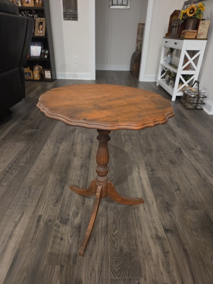 Vintage Wood Pie Crust Table