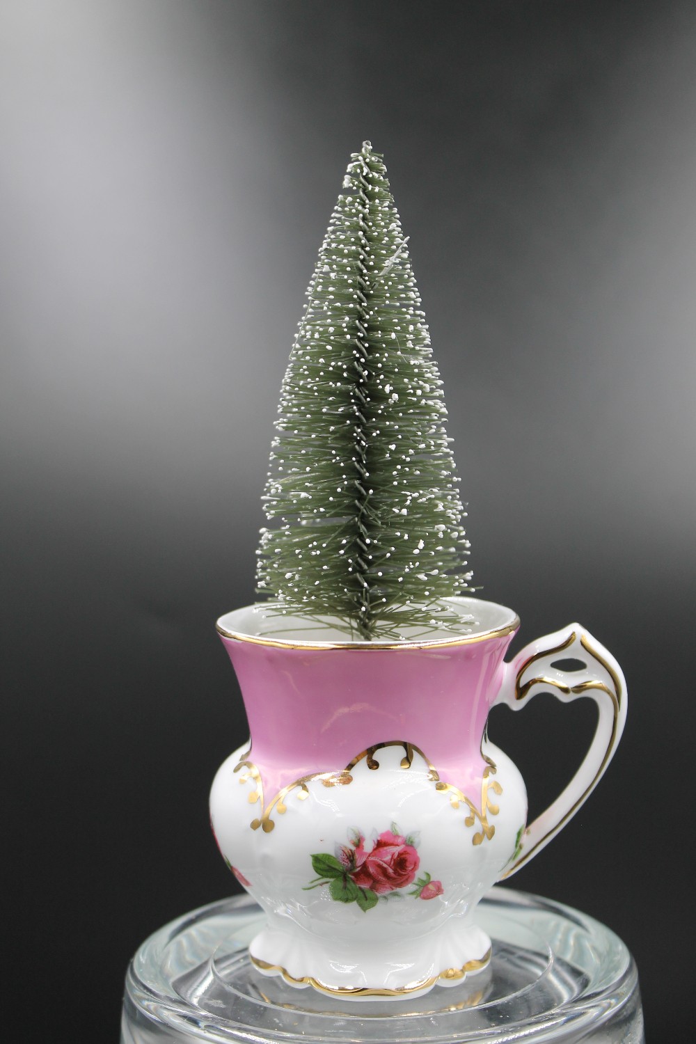 Decorative demitasse cup/removable tree