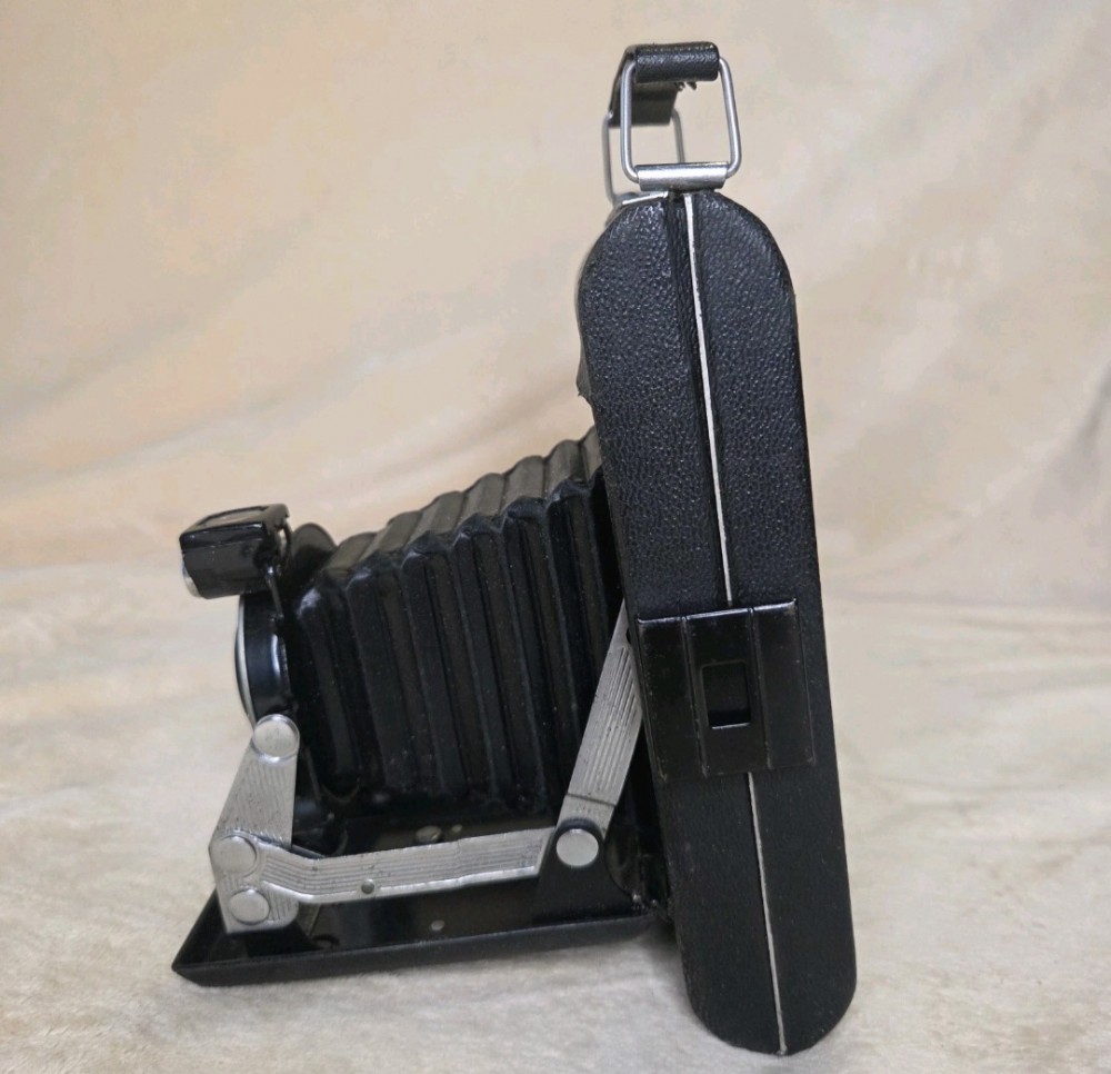 1930's Kodak Vigilant Jr 6-20 Folding Camera-As Is