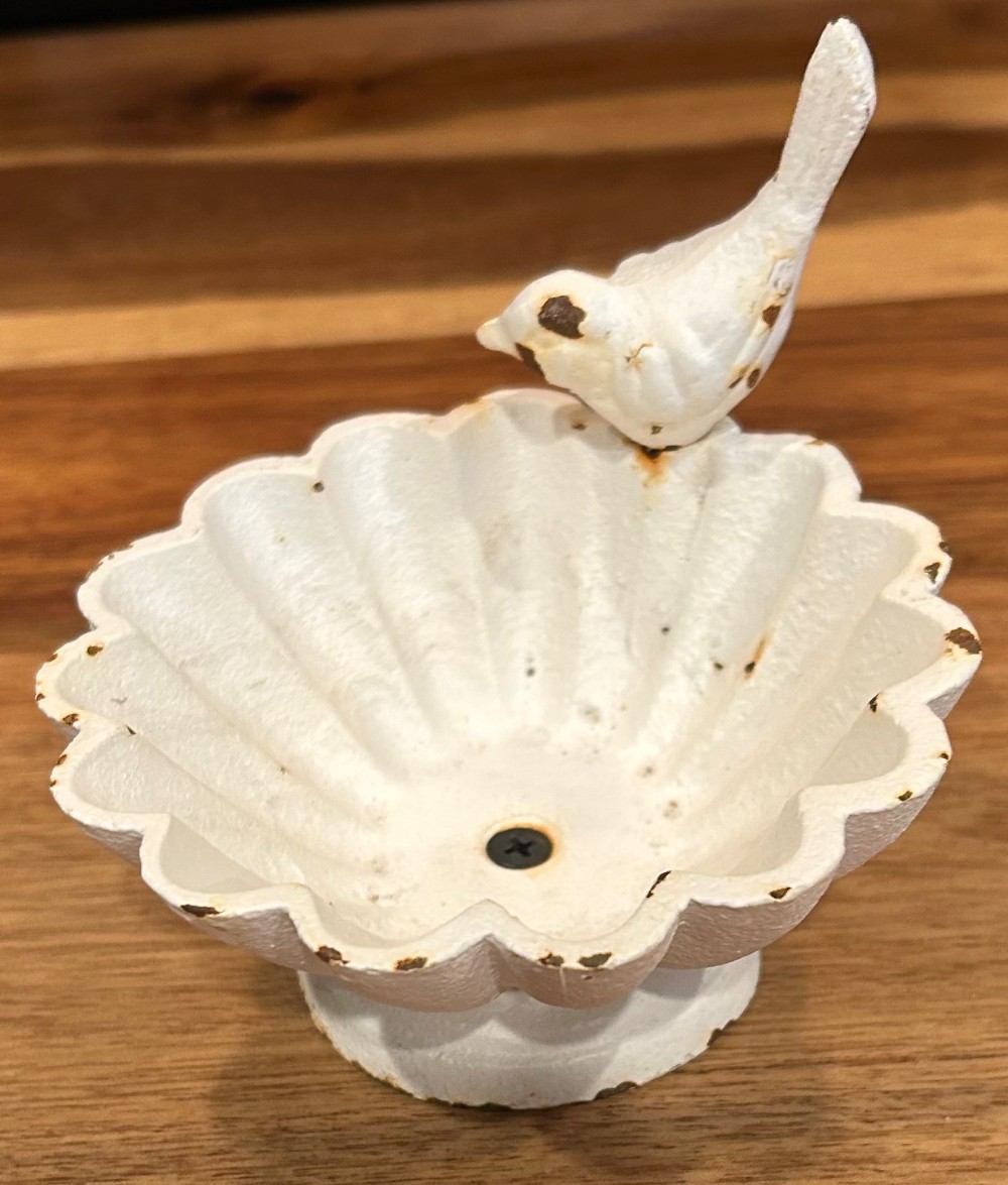 Perched Bird Fluted Cast Iron Bird Feeder