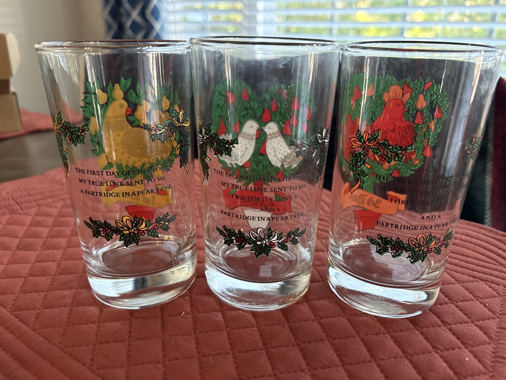 12 Days of Christmas Anchor Hocking Vintage Glass Set - Set of 12 12oz Glasses