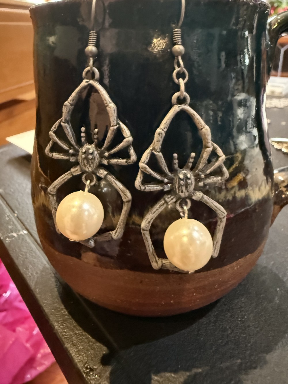 Earrings - Pewter Spider Dangling Pearl