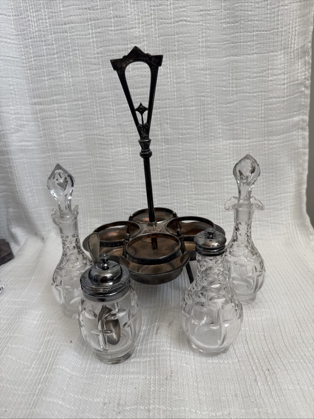CRUET SET, REED & BARTON 5 PIECE SET ANTIQUE