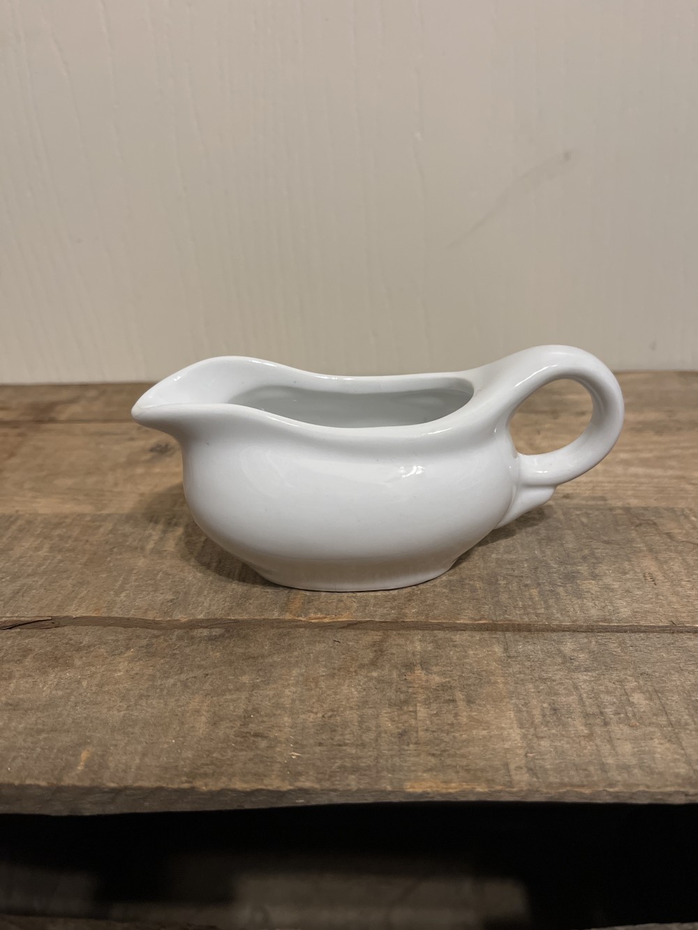 Pier 1 small gravy boat