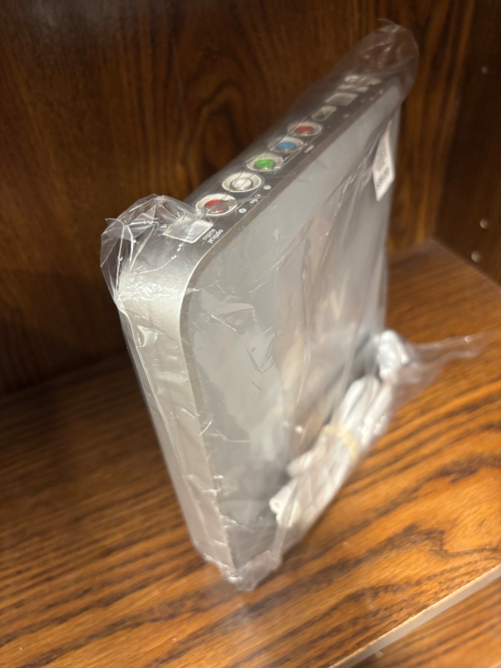 Apple TV 1st Generation A1218 Media Streamer with Remote & Power Cord