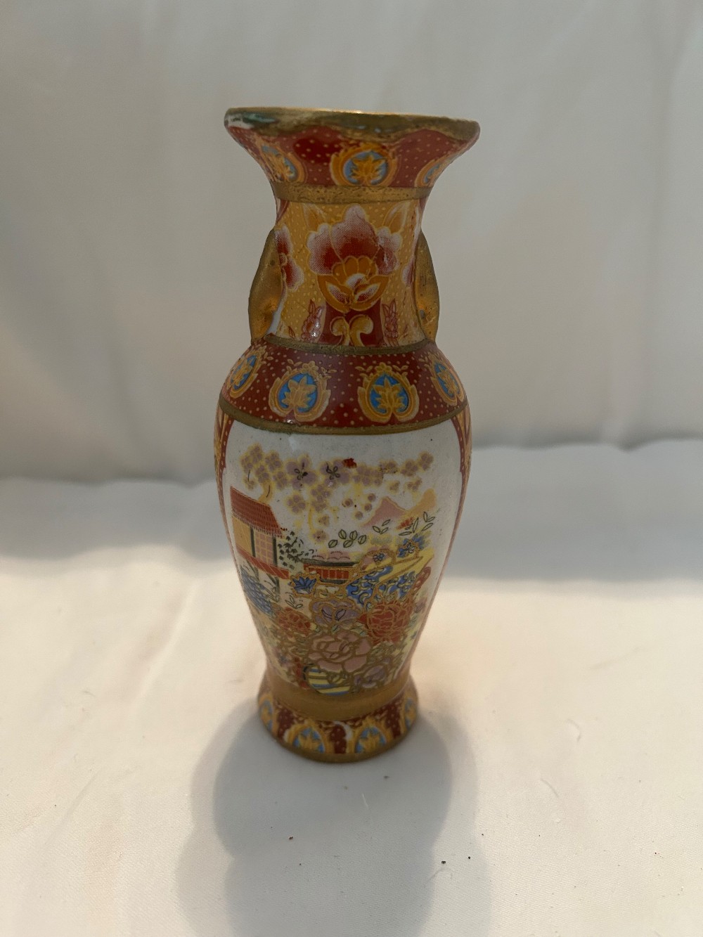 VTG Bud vase - porcelain- Satsuma style - Chinese porcelain bud vase designed in an ornate, mid-to-late 20th-century