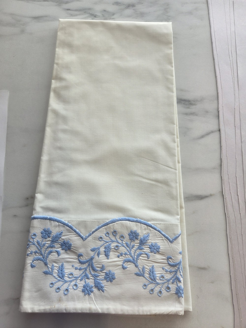 LN-1675 Single vintage pillowcase, blue