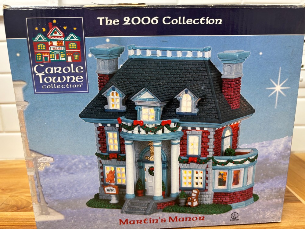 Carole Towne Martin's Manor Christmas Village House 2006 Lemax Lighted Building w/ Box