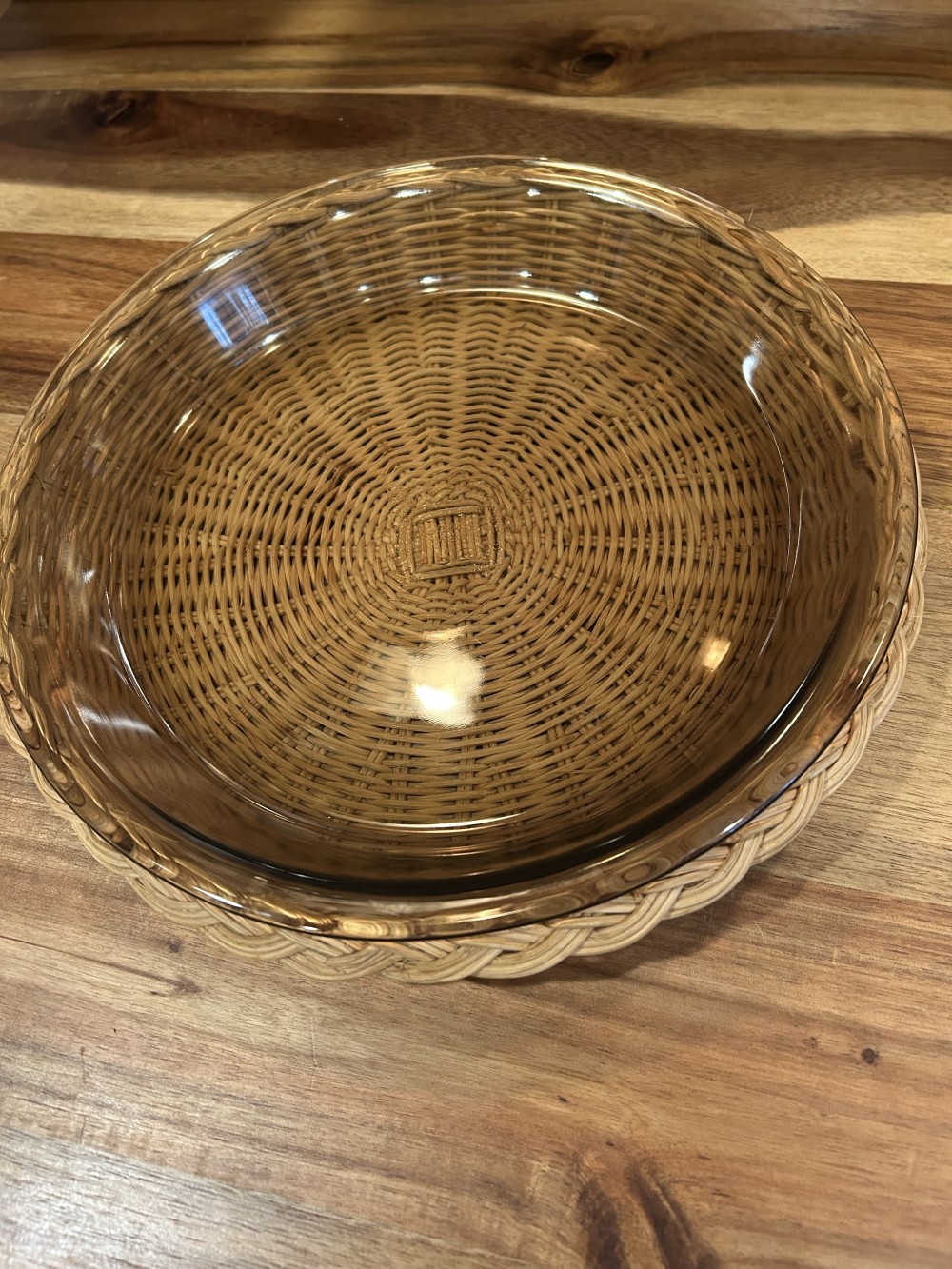 Vintage Pyrex Fireside Naturals By Corning 209-m 23 cm Pie Plate/Natural Rattan Basket