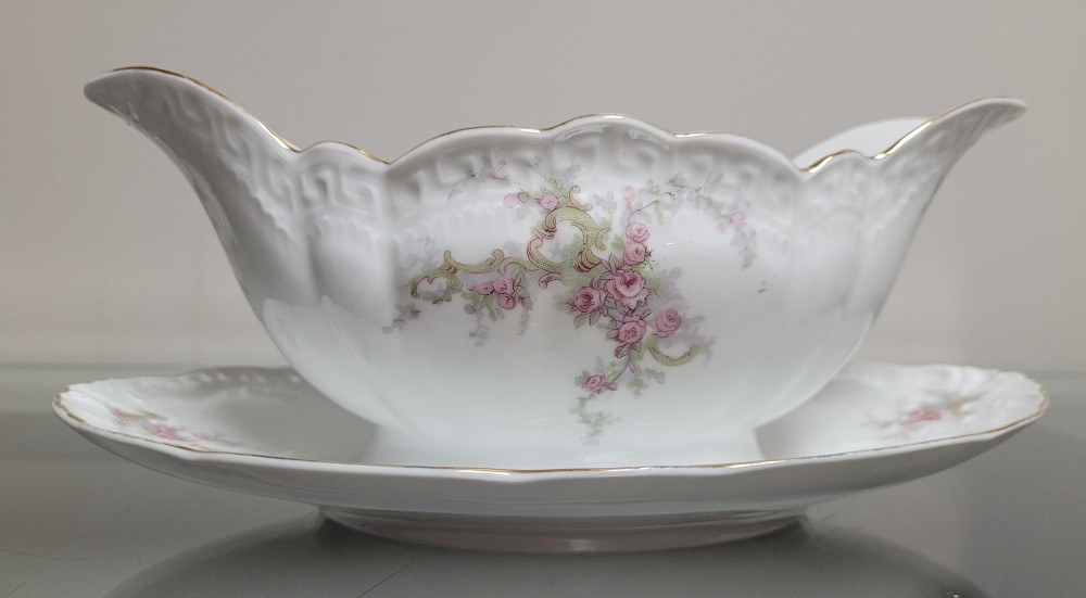 VTG ZS and Co Orleans gravy boat pink roses