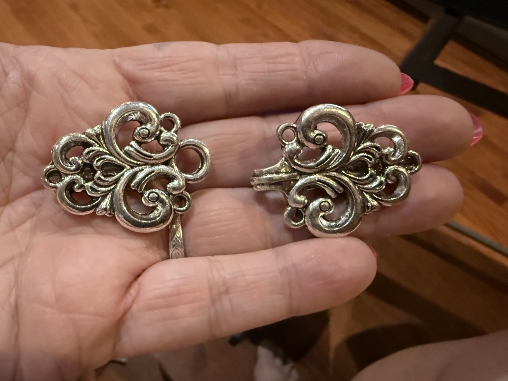 Sweater Clip, Cloak Clip, Dress Clip: Swirls Loops