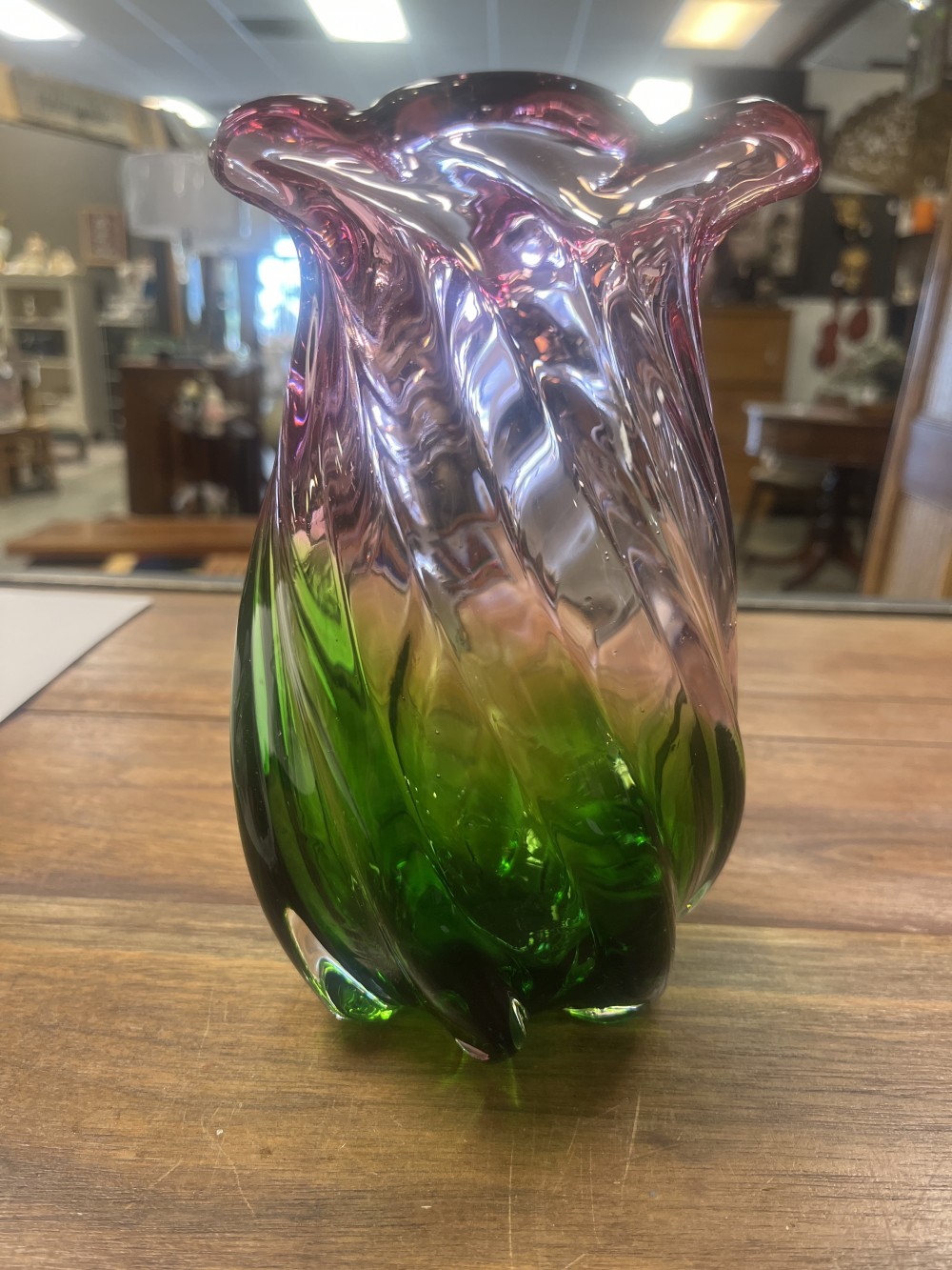 Vtg Watermelon twist hand blown vase