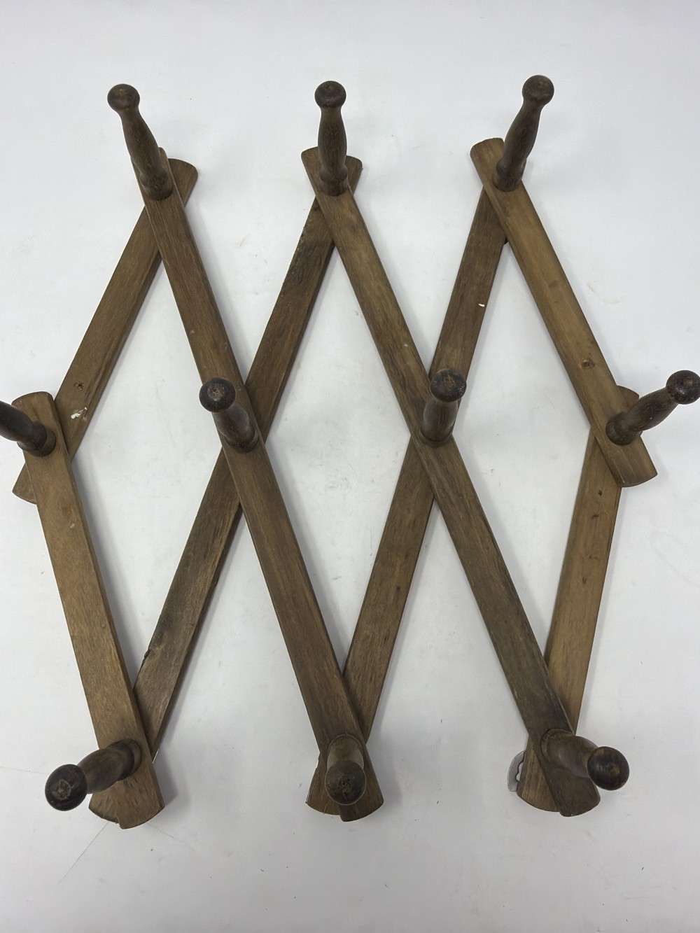 Vtg Nevco Accordion Wall Hanger