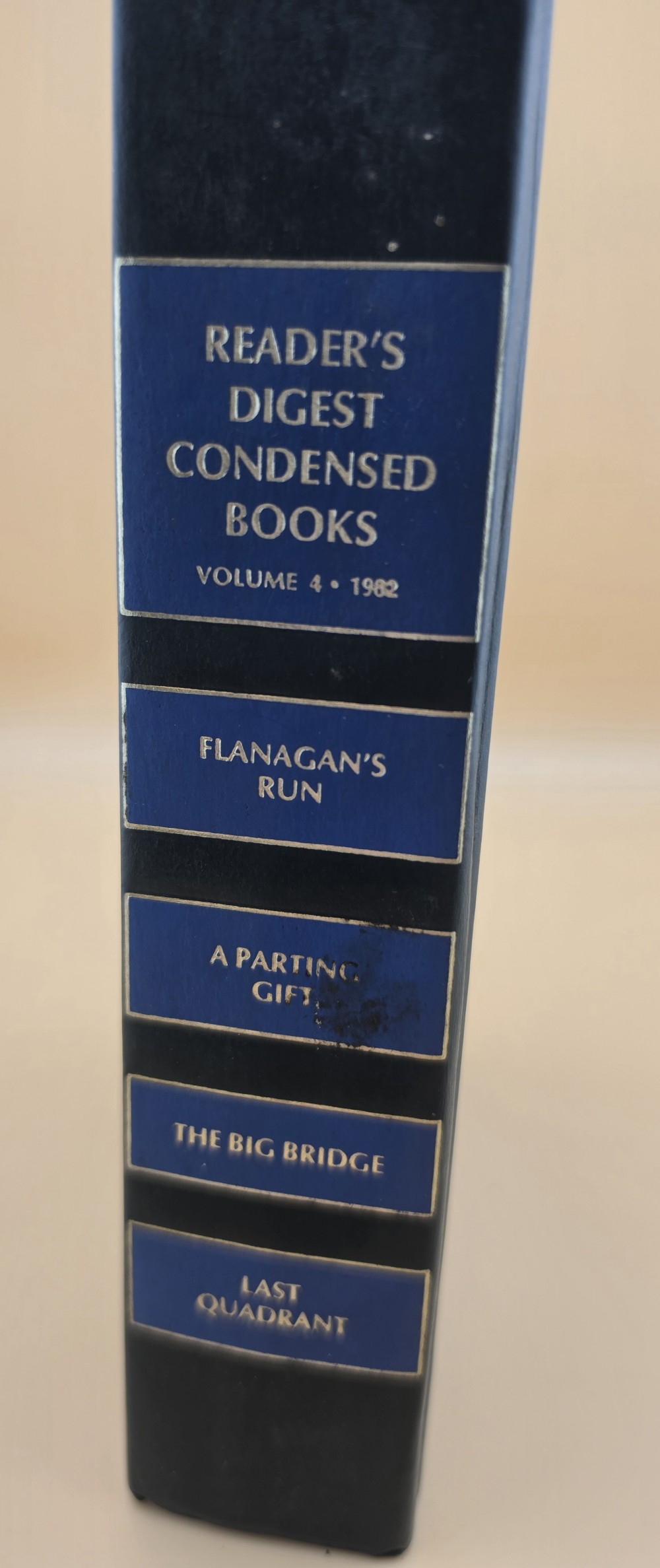 1982 Readers Digest Book Blue and White