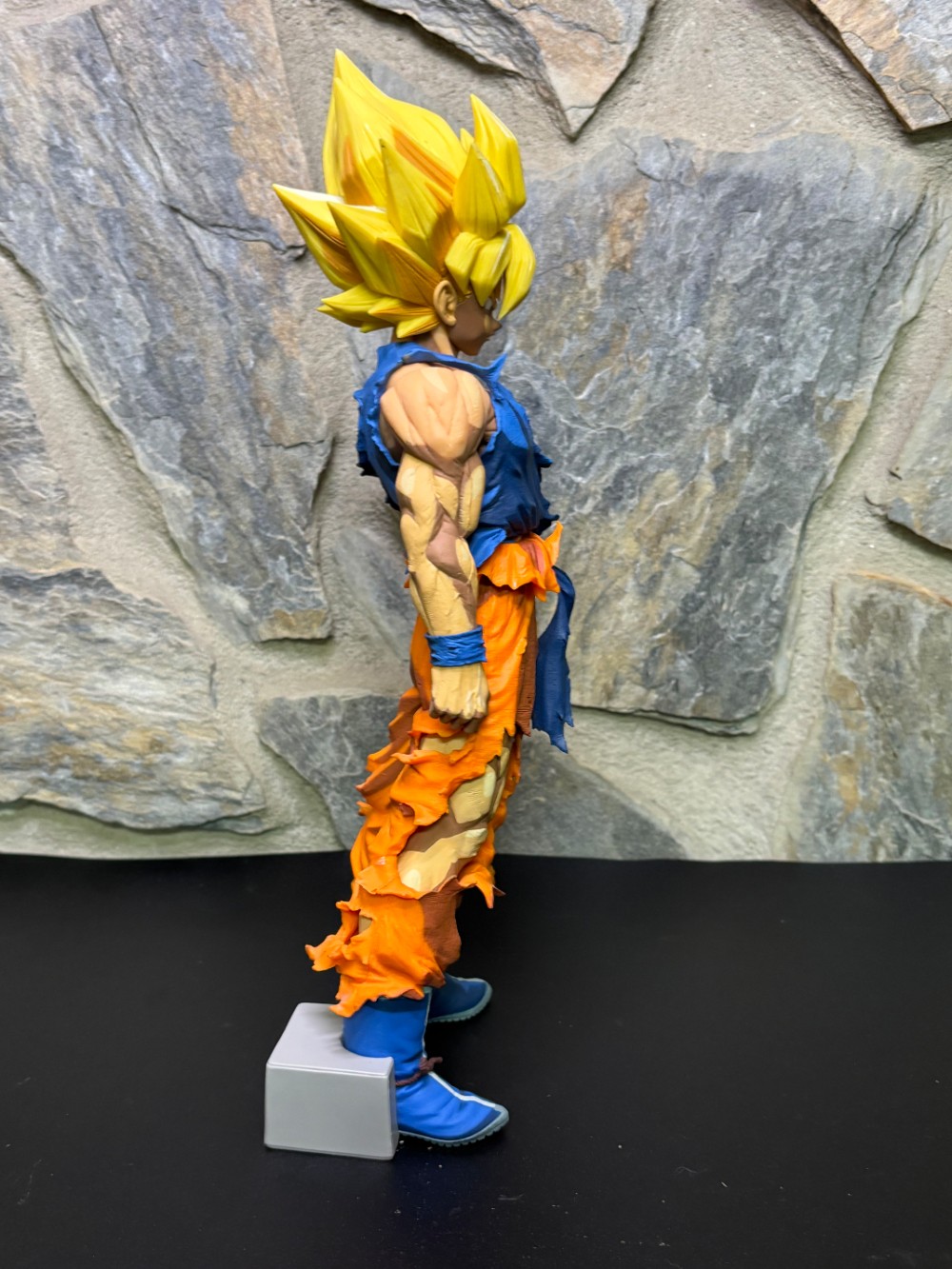 Dragon Ball Z Super Saiyan Goku SMSP Manga Dimensions 2016 Figure 13 Inch