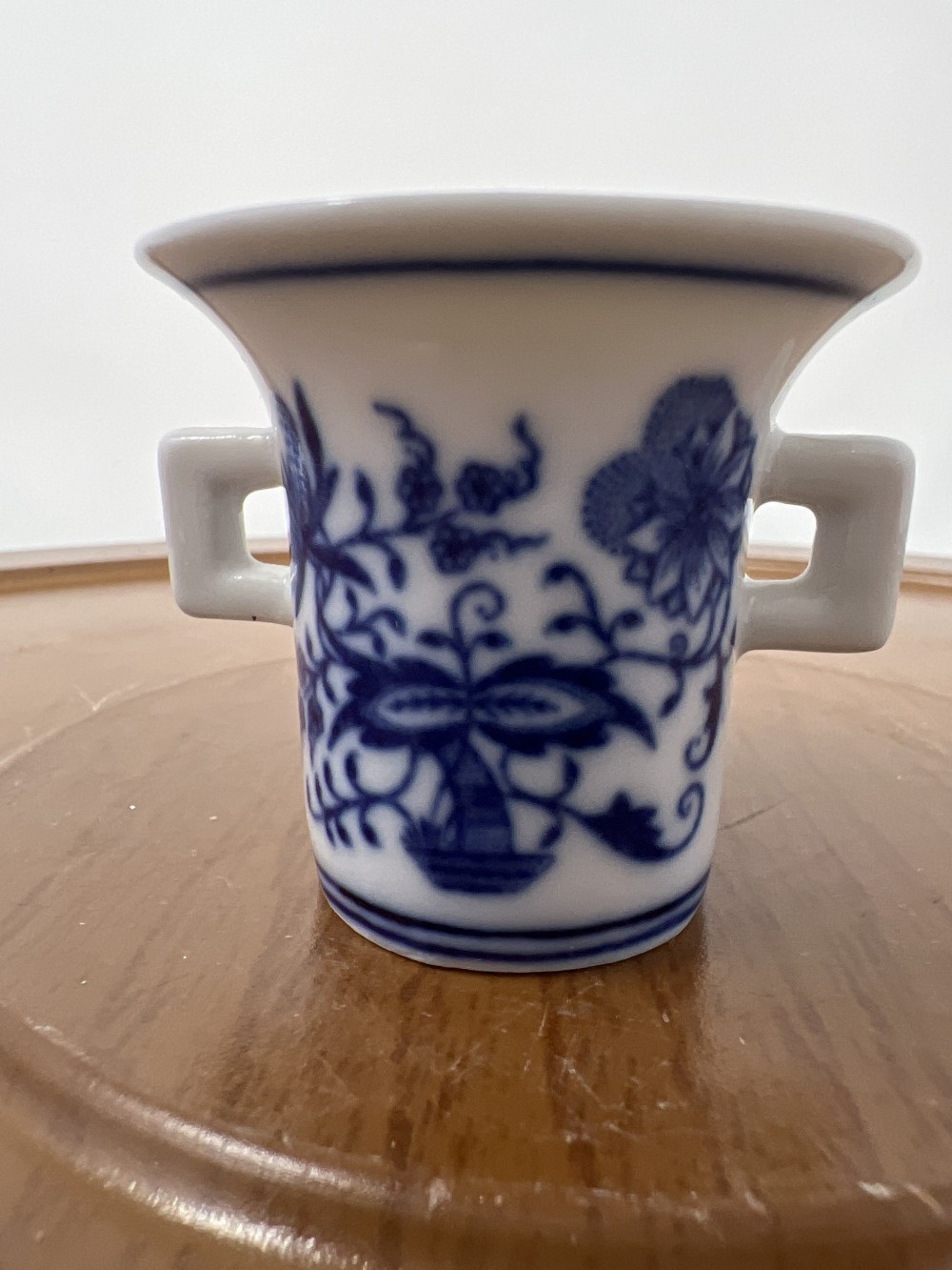 Hutschenreuther Blue Onion Mini Vase