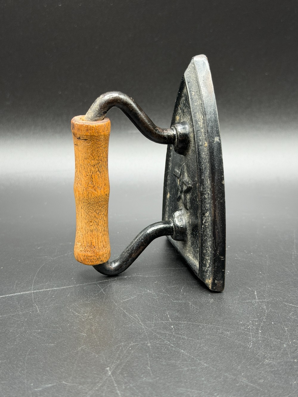 Antique Miniature Cast Iron Sad Iron – 3.5