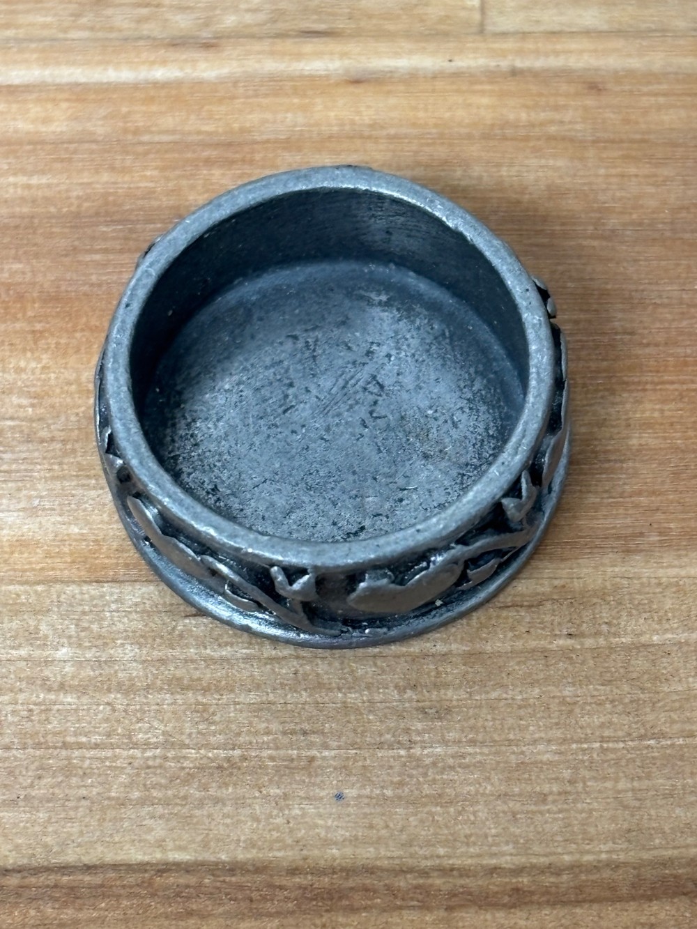 Pewter Miniature Heart & Ivy Trinket Tiny Dish Bowl Round - Fairy Garden