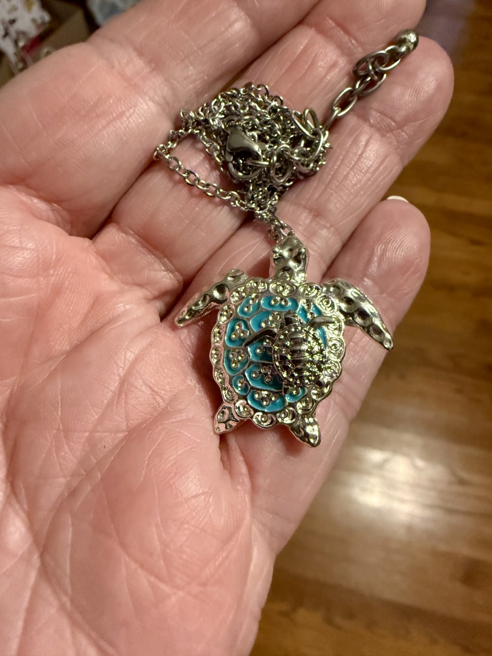 Necklace Enamel Turtle Pendant w baby