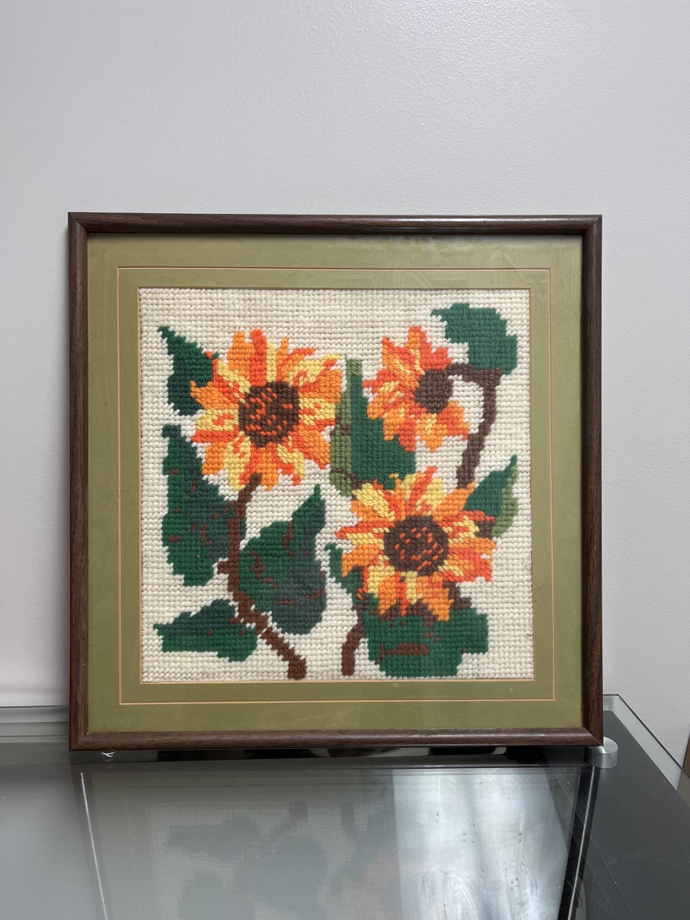 Vtg 1970s sunflower needlepoint