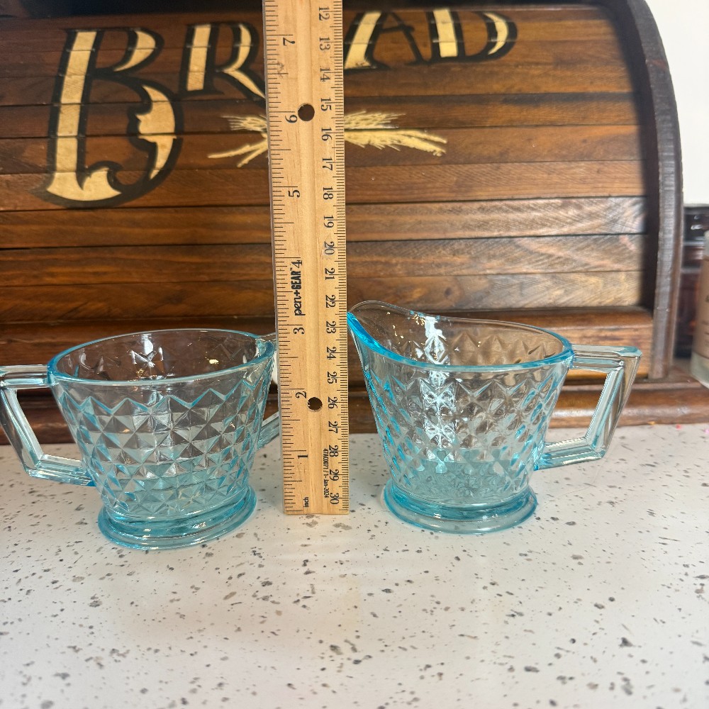 Light Blue Diamond Point Glass Creamer and Sugar Set - DANA