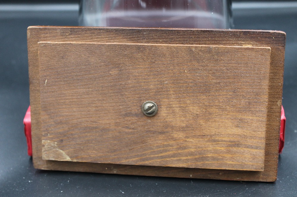 Vtg 1970s embossed wood recipe box/lid/divider tabs inside