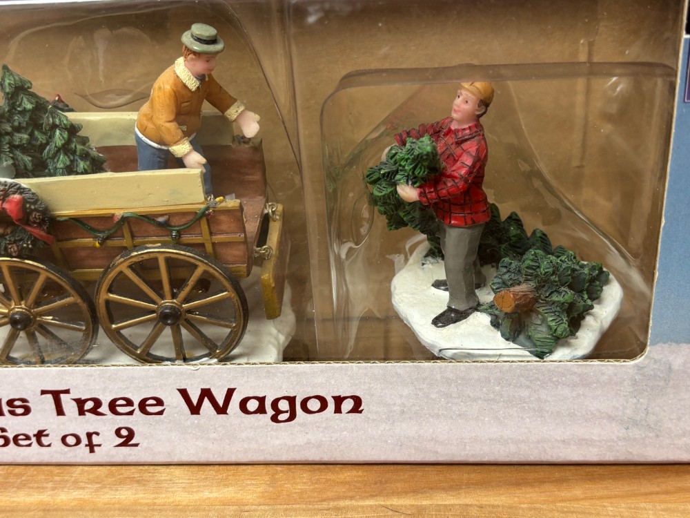 Carole Towne Christmas Tree Wagon Lemax Christmas Village  2004 Set of 2 43451