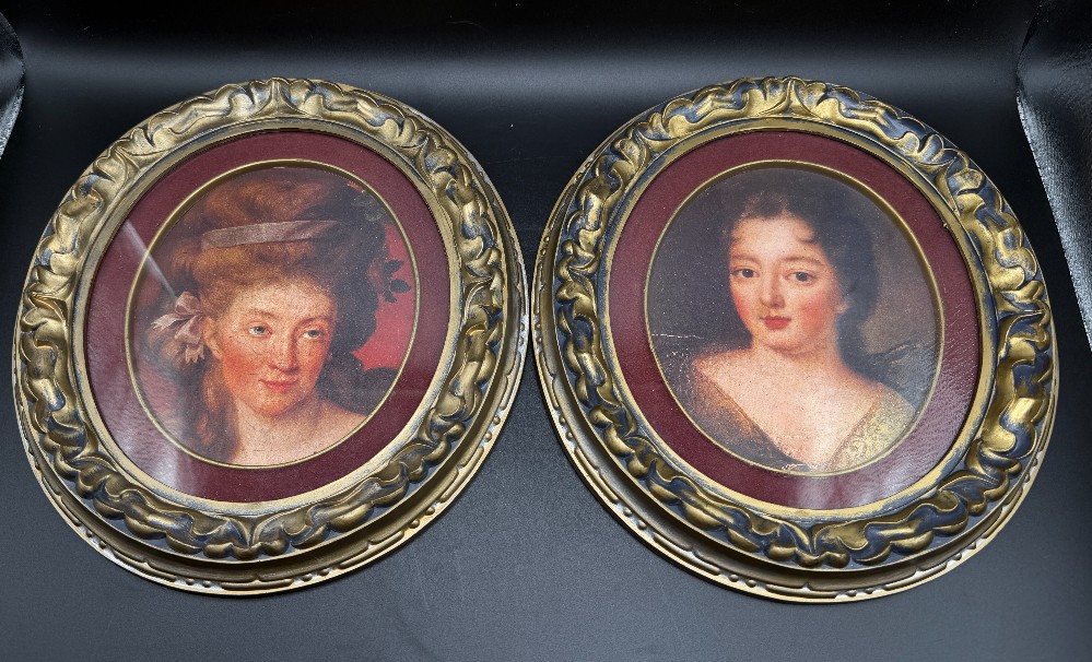 Vintage Hollywood Regency Ornate Gold Oval Frames - Pair - Made in Taiwan