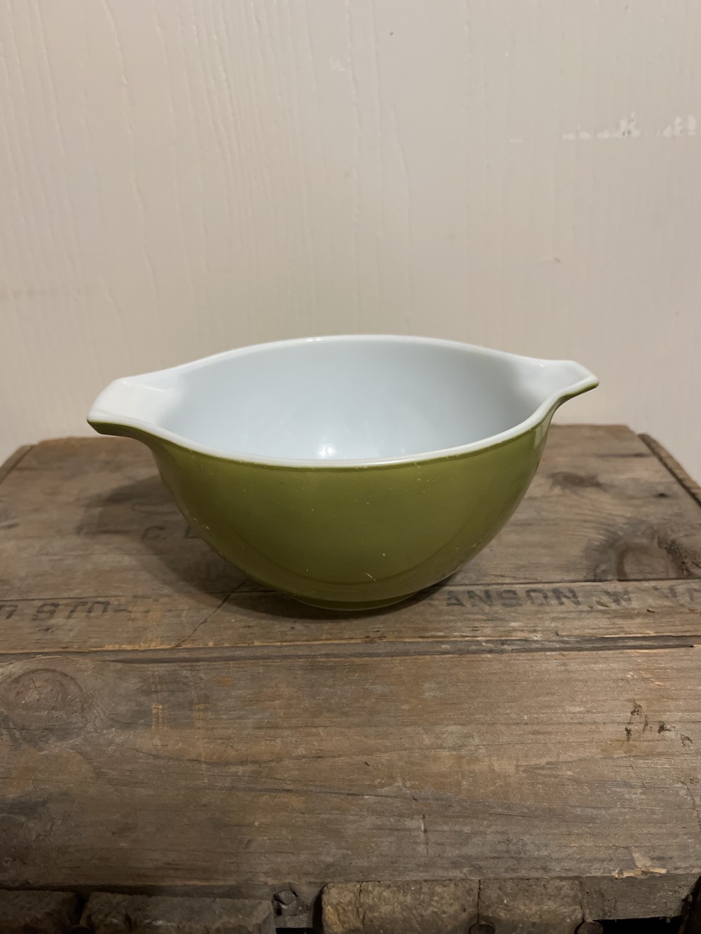 Vtg Pyrex 1 1/2 pint mixing bowl